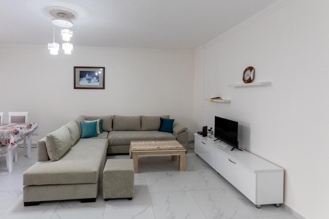 Comfortable Apartment Next To The Beach Драч Екстериор снимка